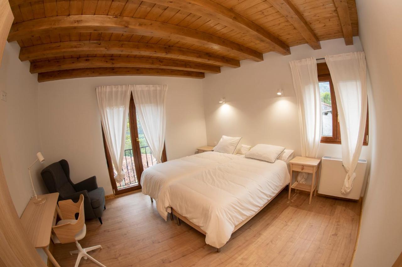 Apartamentos Los Picos De Europa Colio 外观 照片