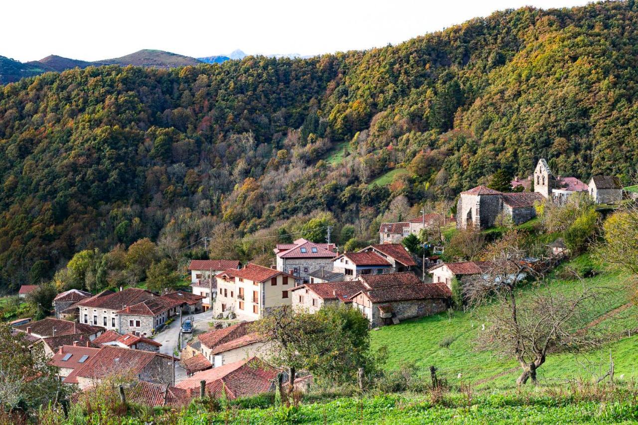 Apartamentos Los Picos De Europa Colio 外观 照片